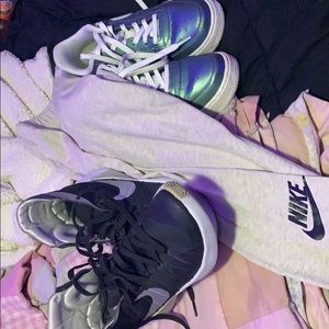 women’s size lg leggings,size 7y AF1,size 8 nikes